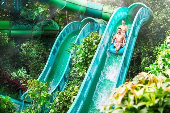 Adventure Cove Waterpark Singapore: Slides, Snorkels & One-Way Hotel Transfer photo 2