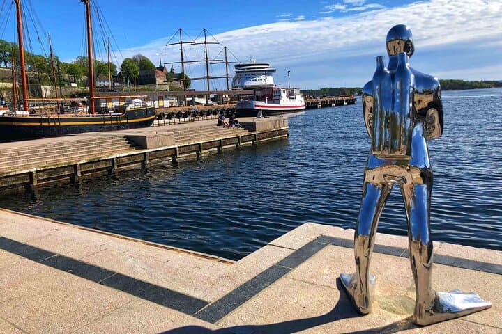 Oslo Beer and Culture Walk: Dinner, Akevitt and Craft Tasting in the Heart of the City photo 5