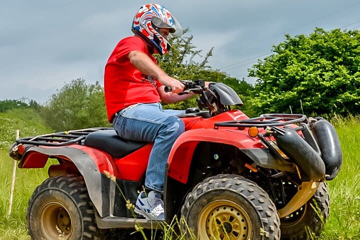 Quad Bike Trekking in Warwick: 60-Minute Off-Road Adventure