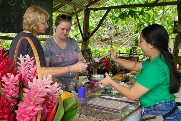 Eden Chocolate Experience La Fortuna: Organic Cocoa Tour with Lunch photo 3