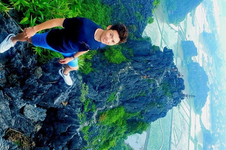 Ninh Binh Full-Day: Tam Coc Boat, Hoa Lu Ancient City & Mua Cave Viewpoint photo 6