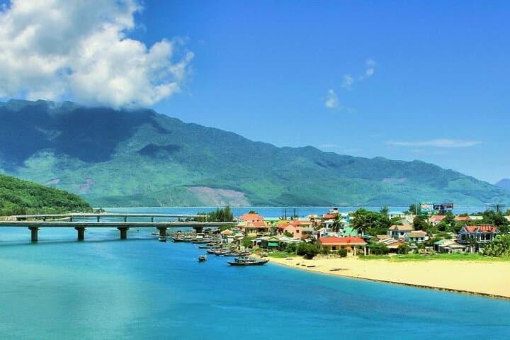 Hai Van Pass Scenic Drive: Hue to Hoi An via Lang Co, Son Tra & Marble Mountains photo 2