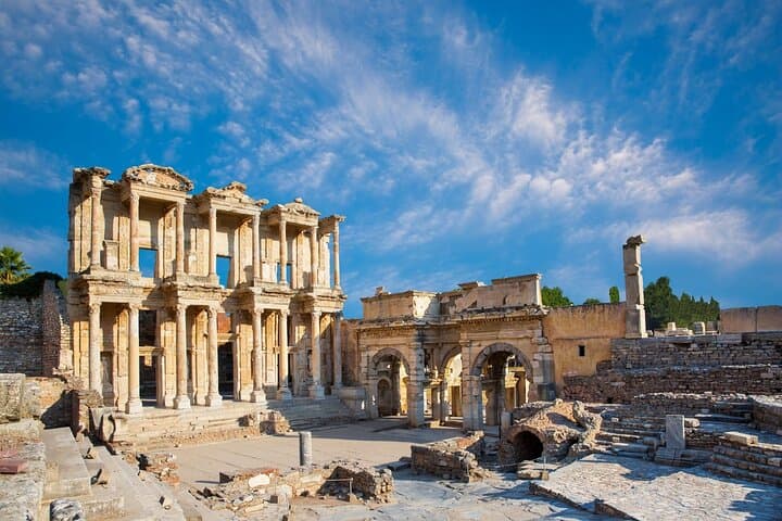 2-Day Ephesus and Pamukkale Tour from Istanbul — Ancient Ruins and Travertine Pools photo 2