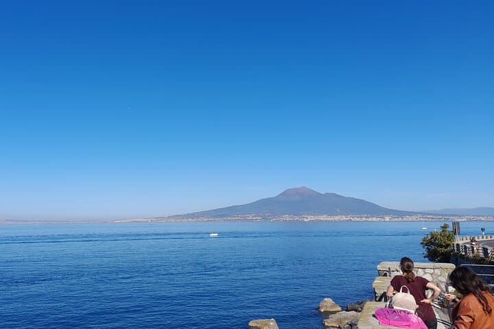 VIP Small-Group Tour to Pompeii and Mount Vesuvius — Skip-the-Line with Volcanologist Guide photo 4