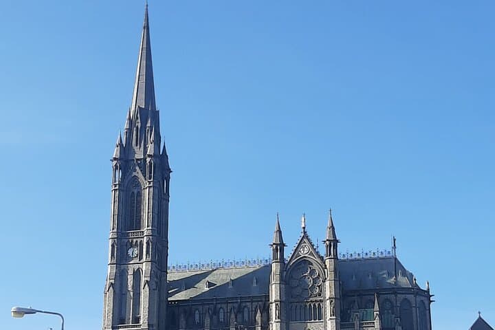 Private Cobh, Blarney Castle & Jameson Distillery Day Tour from Cork