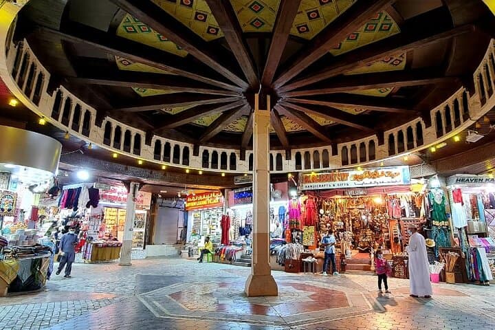 Evening Muscat City Tour: Muttrah Souq, Grand Mosque & Coastal Corniche