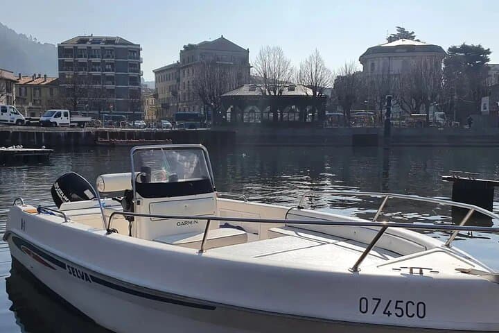 License‑Free Boat Rental on Lake Como: 40hp Open Boat with Awning photo 4