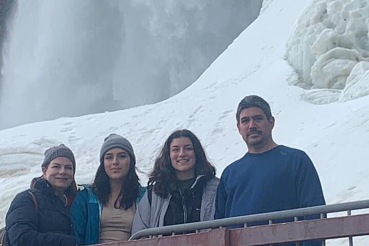 Niagara Falls Winter Wonderland: Small-Group State Park Tour with Cave of the Winds photo 2