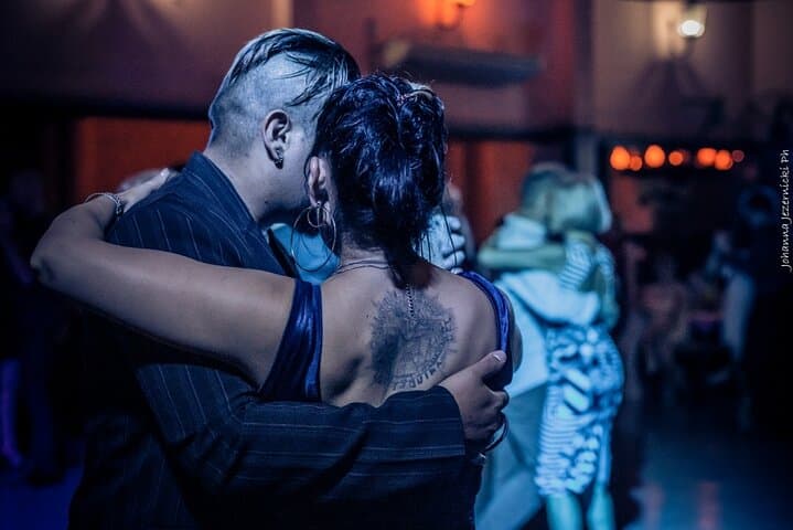 Inside a Buenos Aires Milonga: Private Tango Lesson, Live Music & Transfers photo 5