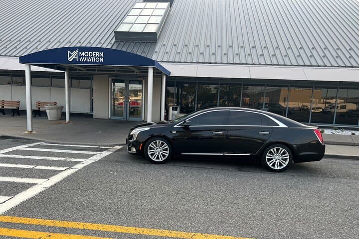 Private Airport Transfer in New York City — Chauffeur Service with Wi‑Fi photo 2
