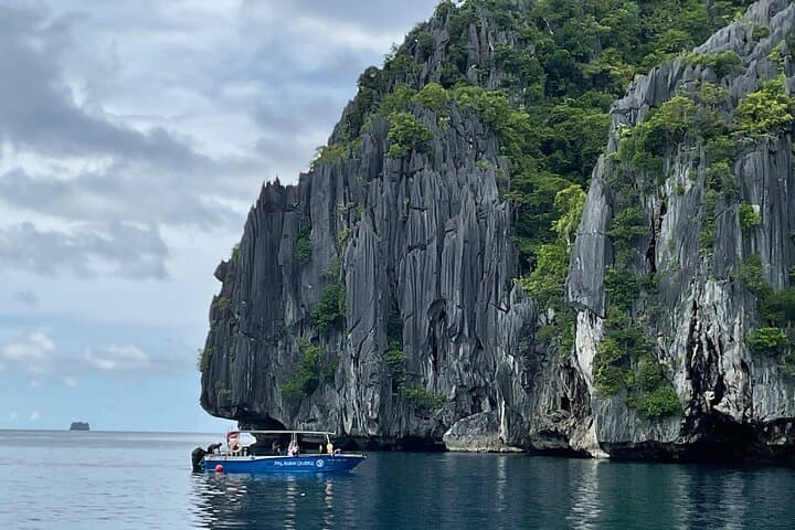Private Coron Ultimate Tour: Kayangan Lake, Twin Lagoon, Coral Gardens & WWII Wrecks photo 2