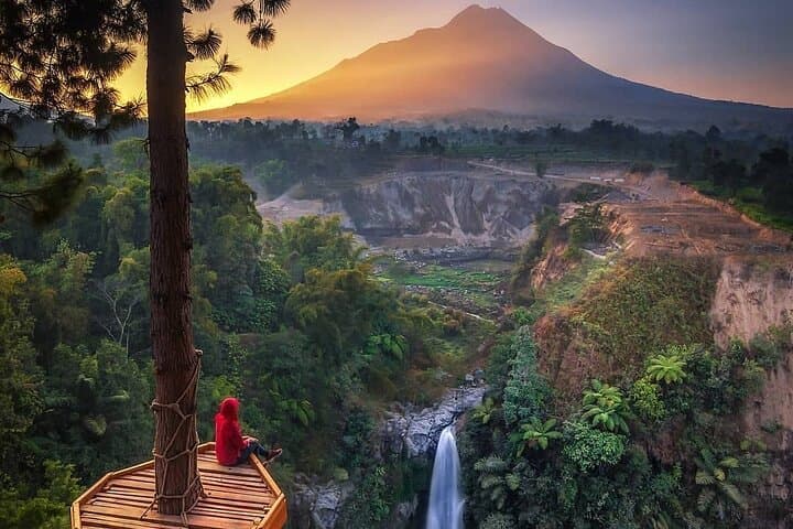 Selogriyo Temple Trek: Java Rice Terraces & Hidden Waterfall from Yogyakarta photo 4