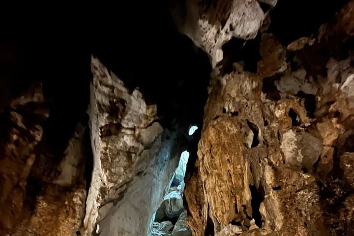 Marble Mountains & Lady Buddha Private Transfer — Half-Day Da Nang Tour photo 6