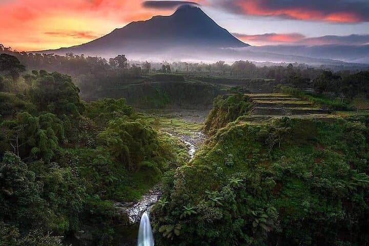 Selogriyo Temple Trek: Java Rice Terraces & Hidden Waterfall from Yogyakarta