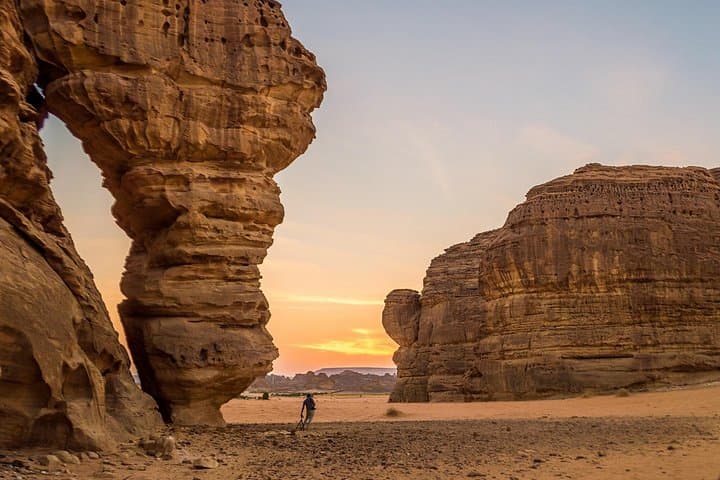 Al Ula Full-Day Guided City Tour: Dadan, Abu Raed & Desert Safari