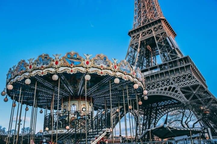Eiffel Tower Summit Small-Group Guided Tour — Top-Tier Views in Paris
