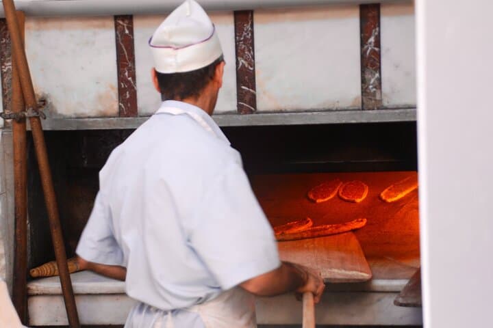 Turkish Food Walking Tour in Izmir: Kemeraltı Bazaar Culinary Walk photo 5