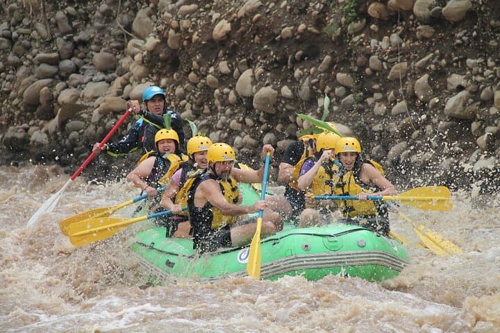 La Fortuna Class 4/5 Whitewater Rafting — Costa Rica's Advanced River Run photo 2