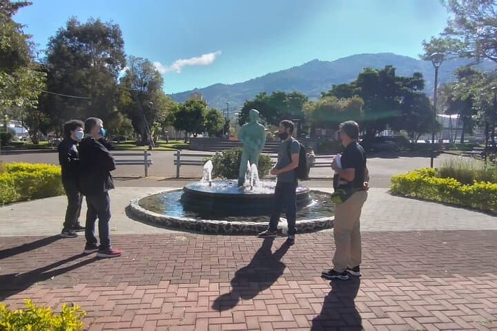 Dota Historical Tour & Old Houses: Coffee-Country Heritage Walk