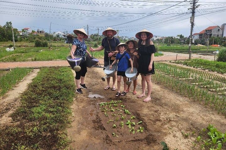 Hoi An Farming and Cooking Class: Tra Que Herb Village & Old Town Walking Tour photo 1