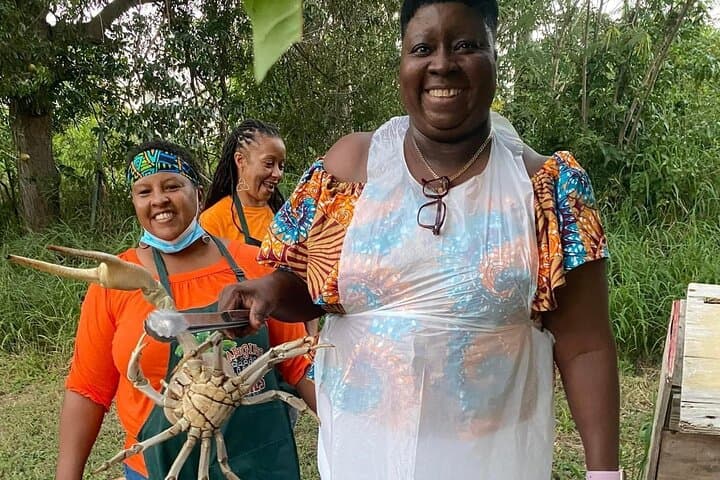 Crabs with Carmen: Evening Crucian Cooking Class & Cultural Dinner in St. Croix