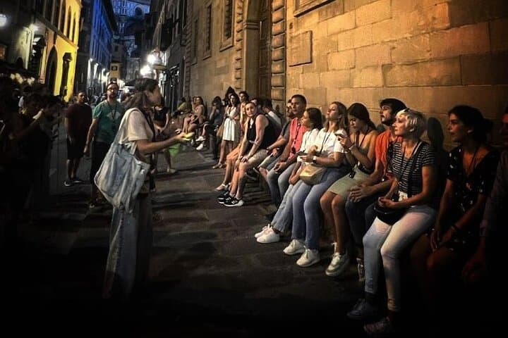 Florence After Dark: Walking the City's Murders, Myths, and Dark Secrets photo 4