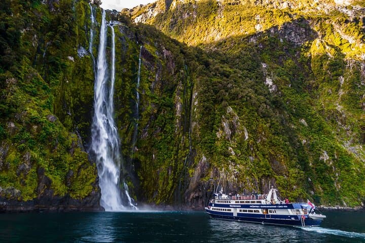 Milford Sound Scenic Cruise with RealNZ — Fiordland Day Cruise from Te Anau