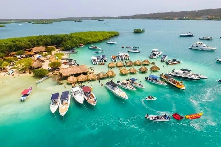 5 Islands and Snorkel Adventure in the Rosario Islands photo 2