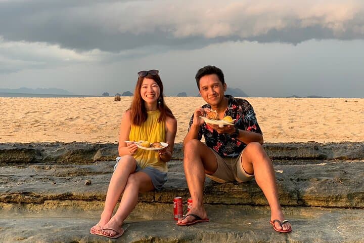 Hong Island Sunset Tour & Bioluminescent Swim with Beach BBQ in Krabi photo 3