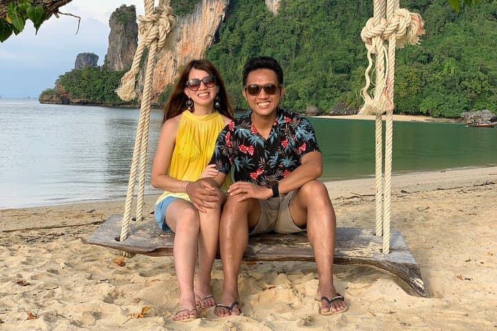Hong Island Sunset Tour & Bioluminescent Swim with Beach BBQ in Krabi photo 6