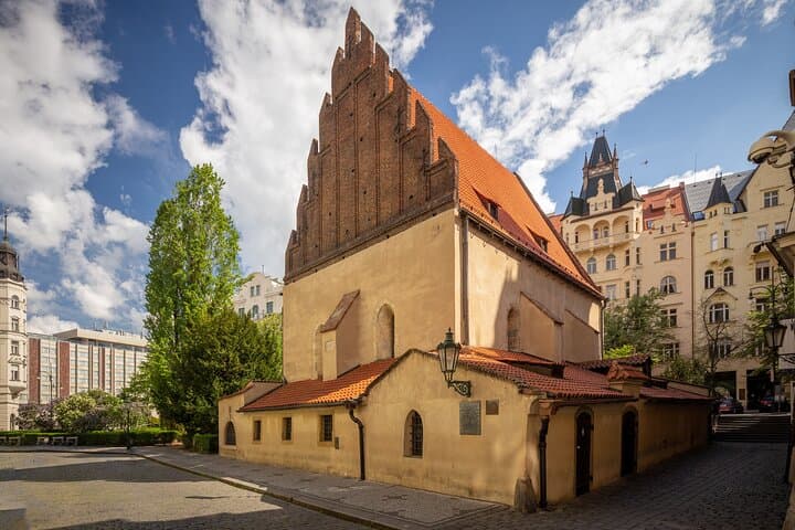 Prague Old Town Private Guided Tour with Vltava River Cruise photo 3