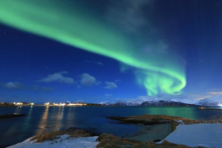 Tromsø Evening Catamaran: Northern Lights & Arctic Wilderness Cruise photo 3