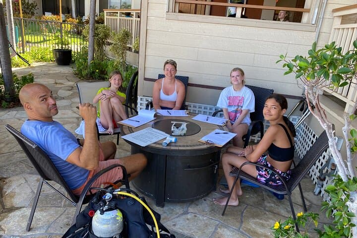 PADI Shore Scuba Lesson & Kahekili Beach Dive — Learn to Scuba in Maui