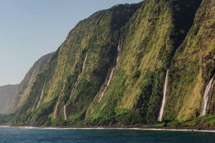 Soaring Over Kohala: A Helicopter Tour of Hawaii’s Waterfalls and Valleys photo 6