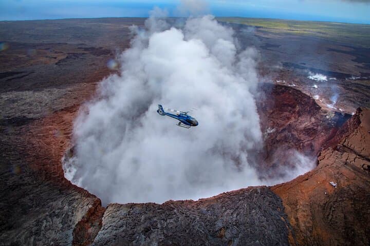 Discover Hilo Helicopter Tour: Aerial Adventure Over Hawaii’s Volcanic Frontier photo 3