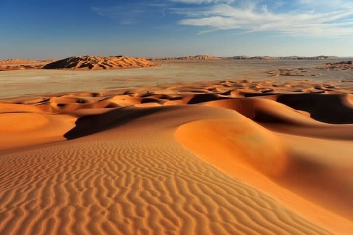 Salalah to Rub Al Khali: Full-Day Private 4x4 to the Empty Quarter & Frankincense Sites photo 1