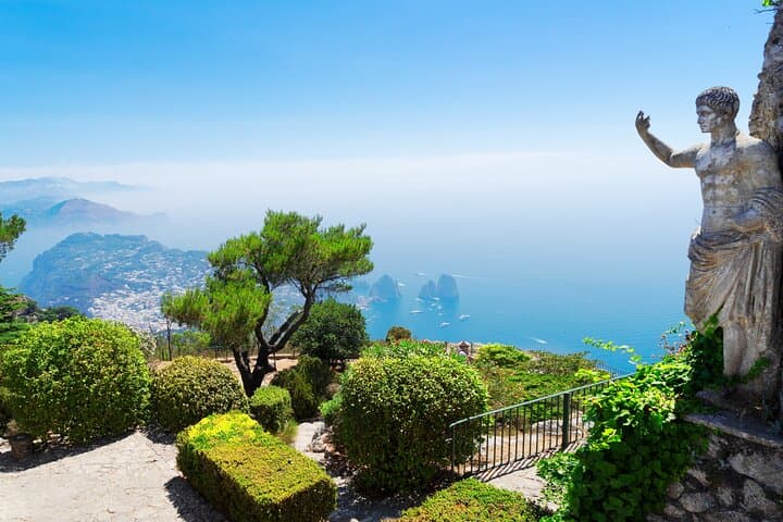 Capri Private Walking Tour: Gardens, Piazzas & Hidden Corners photo 4