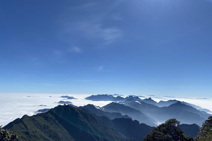 Conquer Fansipan: 4-Day Sapa Trek to the Roof of Indochina photo 2
