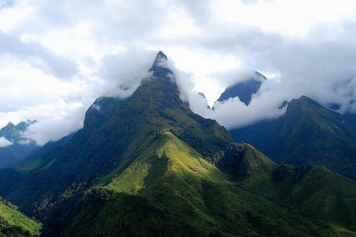 Conquer Fansipan: 4-Day Sapa Trek to the Roof of Indochina photo 3