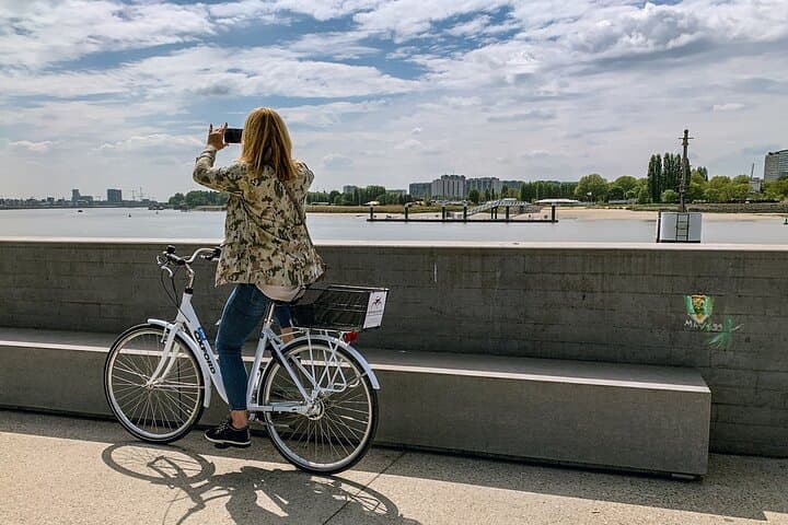 Two-Hour Guided Bike Tour — See Antwerp's Historical Highlights photo 4
