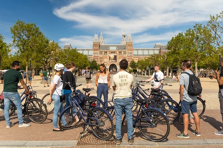 Amsterdam Small-Group Bike Tour with Canal Cruise, Cheese & Drinks photo 5
