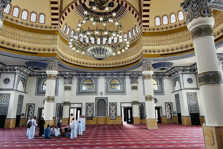 Explore Dubai's Top Attractions: Blue Mosque, Abra Ride & Old Market Walk photo 4