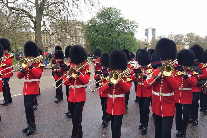 Private Windsor Castle Tour from London — Guided Visit to the State Apartments
