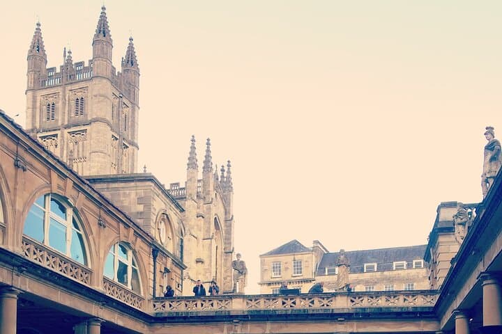 Private Full-Day Bath Tour from London — Roman Baths, Royal Crescent & Georgian Streets photo 5