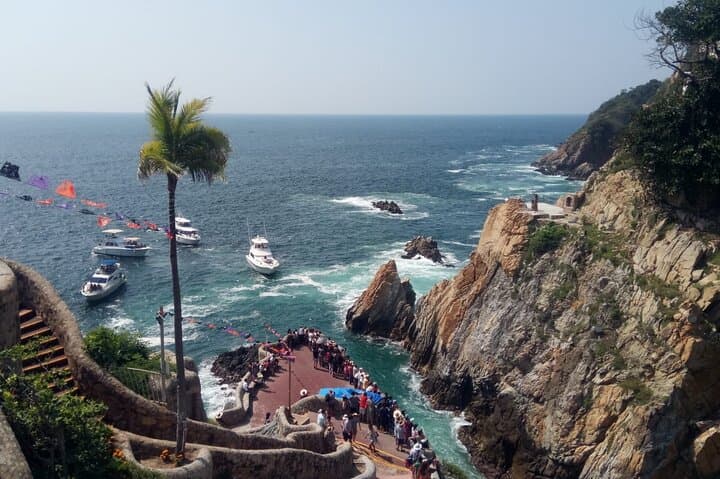 Acapulco 4-Hour City Tour: Chapel Views, Diego Rivera Mural & La Quebrada Cliff Divers photo 3