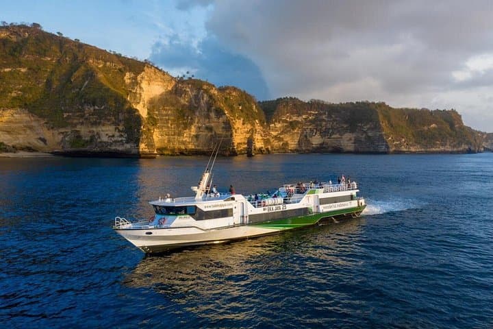 Eka Jaya Fast Boat Transfer: Padang Bai to Lombok & Gili Islands photo 1