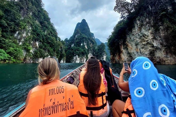 Khao Sok & Cheow Lan Lake Day Trip from Krabi: Raft House, Cave Hike & Kayak photo 3