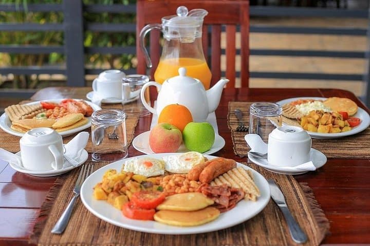 7-Day Kampala Adventure: Paint, Dine, Zipline, Crafts & Culture photo 5