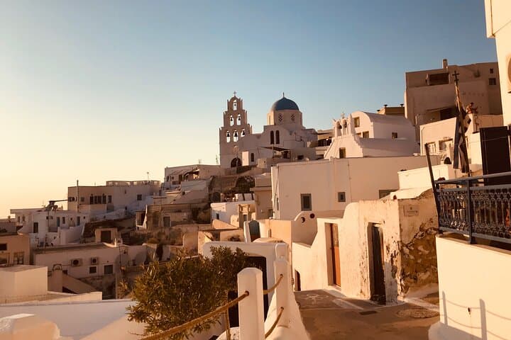 Santorini Private Island Tour: Oia, Pyrgos & Emporeio in 4 Hours photo 4