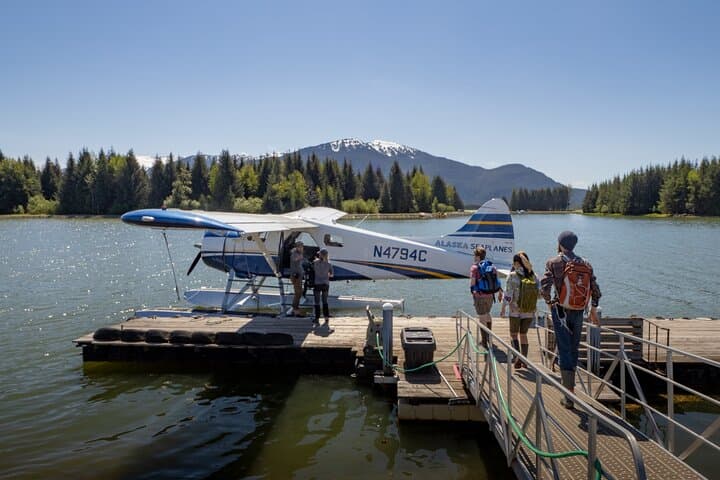 Pack Creek Brown Bear Viewing from Juneau — Admiralty Island Floatplane Safari photo 2